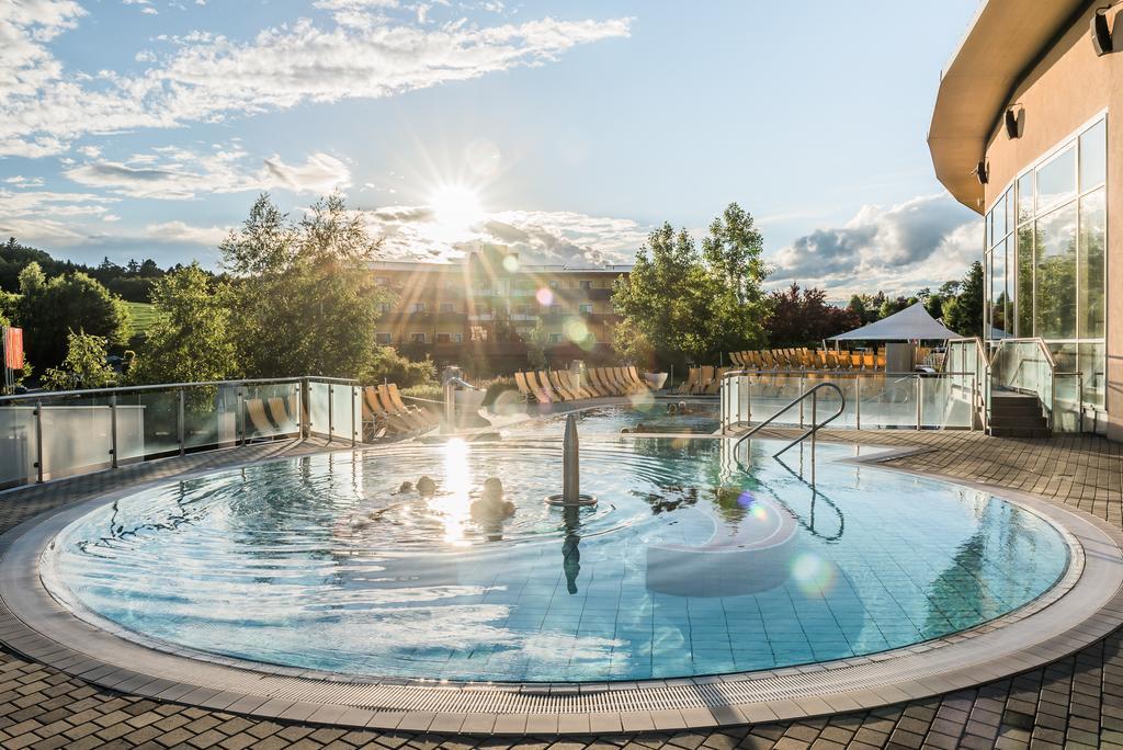 Thermenhotel Puchasplus Штёгерсбах Экстерьер фото