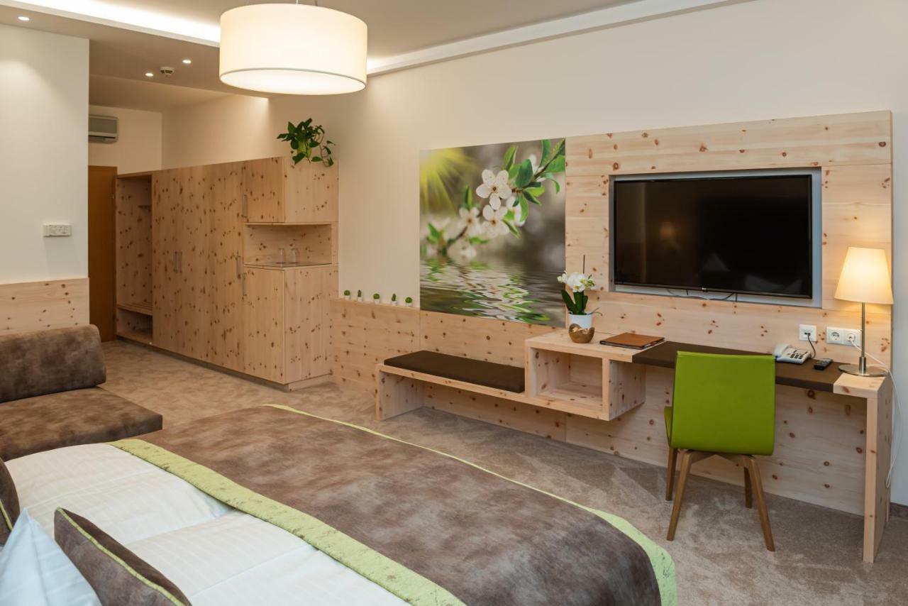 Thermenhotel Puchasplus Штёгерсбах Экстерьер фото